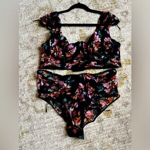 2 piece, BNw/out tags Bralette/ panty set